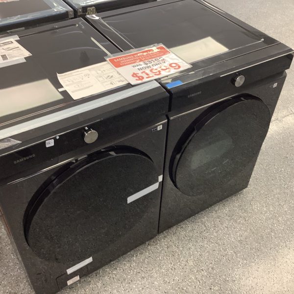 Samsung 5.3 cu ft Washer and 7.6 cu ft Dryer Set